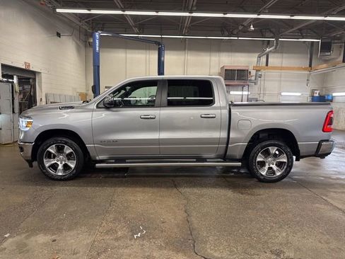 Used 2023 RAM 1500 Laramie AWD/4WD image 3