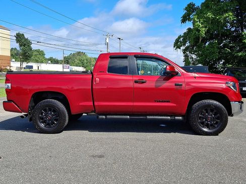 Used 2016 Toyota Tundra Limited w/ Limited Premium Package AWD/4WD image 7