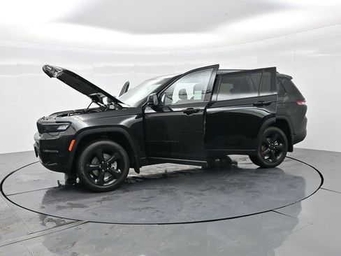 New 2025 Jeep Grand Cherokee L Limited w/ Black Appearance Package image 43