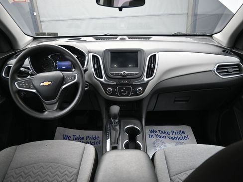 Used 2022 Chevrolet Equinox LS w/ LS Convenience Package AWD/4WD image 19