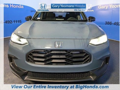 Certified 2025 Honda HR-V Sport image 11