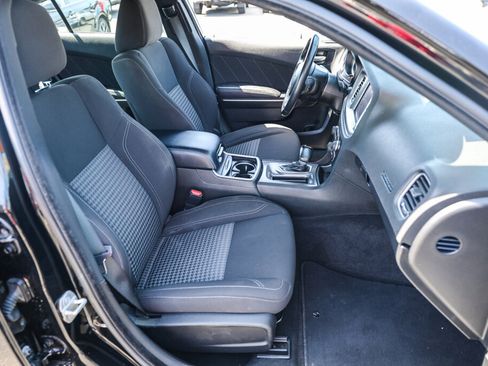 Used 2023 Dodge Charger SXT RWD image 7