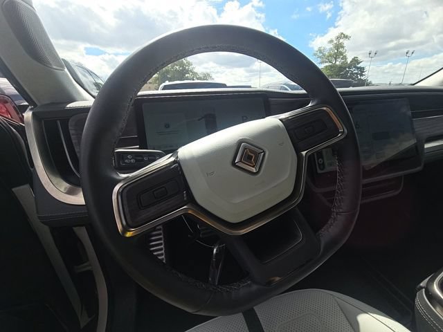Used 2024 Rivian R1S Adventure Quad AWD/4WD image 9