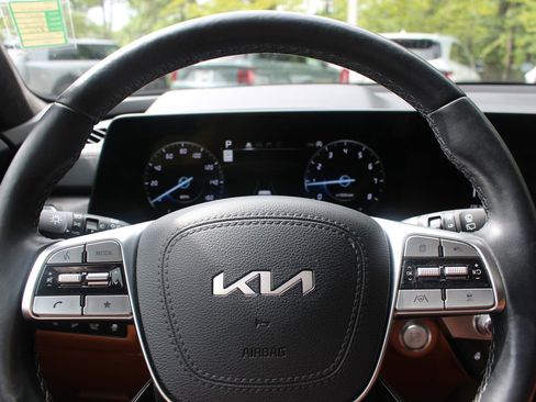 Certified 2024 Kia Telluride SX Prestige X-Line AWD/4WD image 21