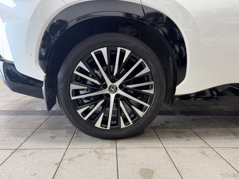 Used 2023 Lexus RZ 450e Premium w/ Technology Package AWD/4WD image 8