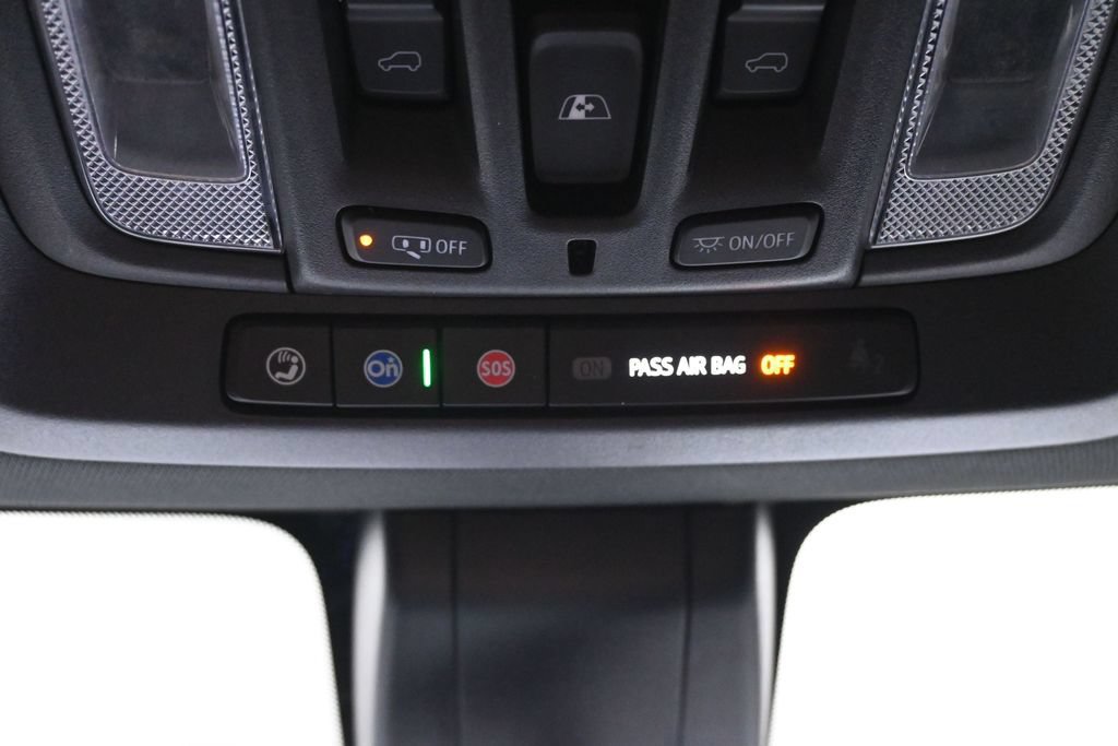 Used 2021 GMC Sierra 1500 AT4 w/ AT4 Premium Package AWD/4WD image 17