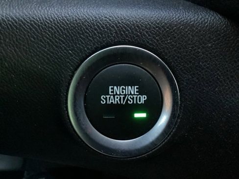 Used 2024 GMC Terrain SLE image 23