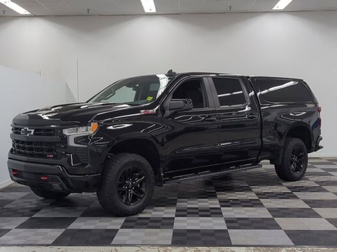 Used 2023 Chevrolet Silverado 1500 LT Trail Boss AWD/4WD image 3
