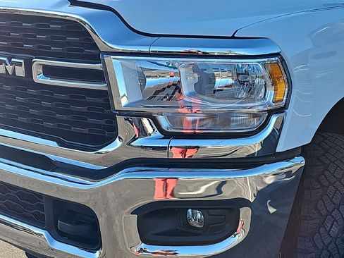 Used 2024 RAM 2500 Big Horn image 33