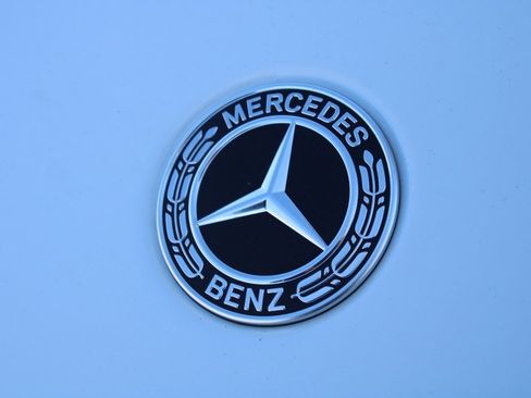 Used 2025 Mercedes-Benz GLA 250 4MATIC image 4