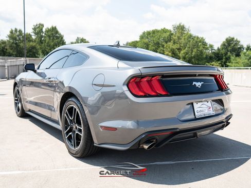 Used 2022 Ford Mustang Premium image 5