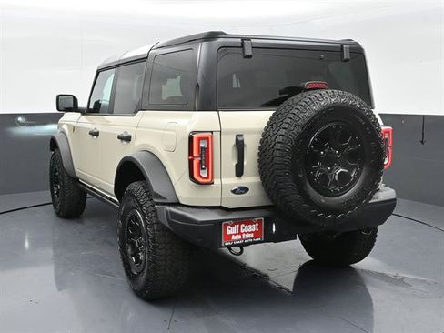 Used 2025 Ford Bronco Badlands AWD/4WD image 4