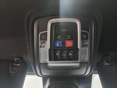 Used 2019 RAM 3500 Limited AWD/4WD image 24