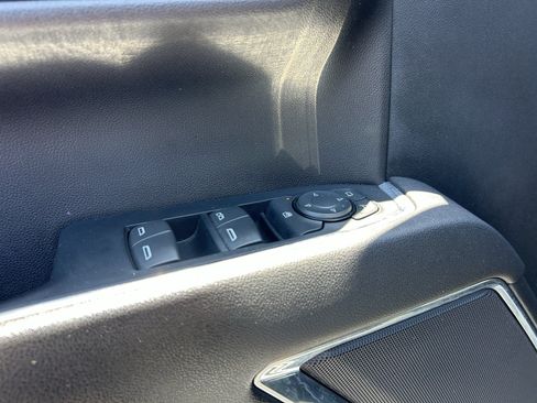 Used 2023 Chevrolet Silverado 1500 LT Trail Boss AWD/4WD image 15