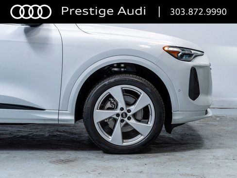 Used 2025 Audi Q5 Premium Plus w/ Premium Plus AWD/4WD image 13