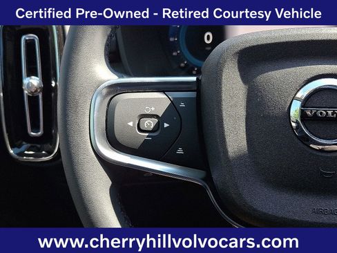 Certified 2025 Volvo XC40 B5 Plus w/ Protection Package Premier image 20