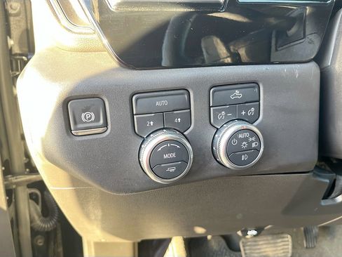Used 2024 GMC Sierra 1500 Elevation AWD/4WD image 10