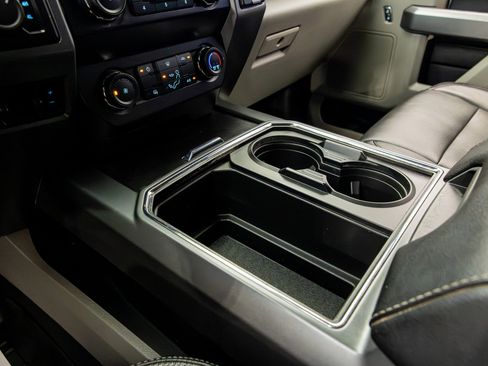 Used 2021 Ford F250 XLT w/ FX4 Off-Road Package image 47