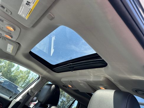 Used 2015 Buick Enclave Premium AWD/4WD image 22