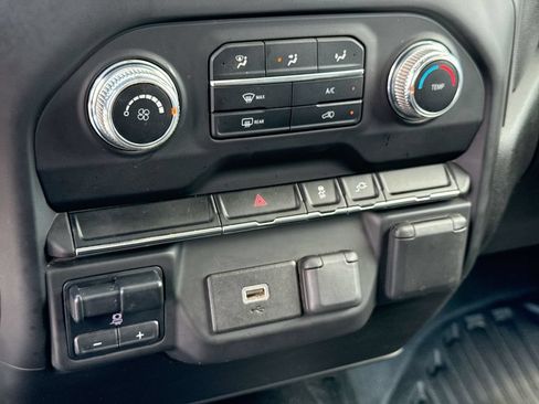 Used 2020 GMC Sierra 3500 4x4 Crew Cab w/ Convenience Package image 21