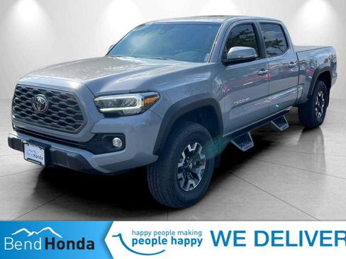 Used 2021 Toyota Tacoma TRD Off-Road w/ TRD Premium Off Road Package AWD/4WD image 1