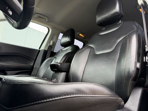 Used 2018 Jeep Compass Limited w/ Navigation Group image 11