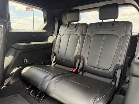 Used 2024 Jeep Grand Cherokee L Limited w/ Luxury Tech Group II AWD/4WD image 26