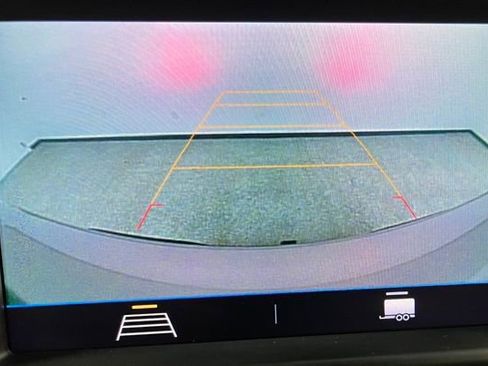 Used 2022 Chevrolet Silverado 1500 LT Trail Boss w/ Bed Protection Package image 32