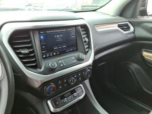 Certified 2023 GMC Acadia SLE w/ Driver Convenience Package AWD/4WD image 33