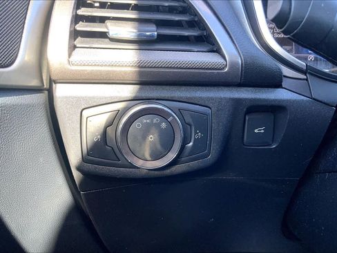 Certified 2019 Ford Fusion SE image 35