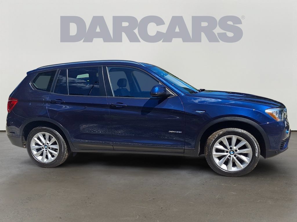 Used 2017 BMW X3 xDrive28i AWD/4WD image 7