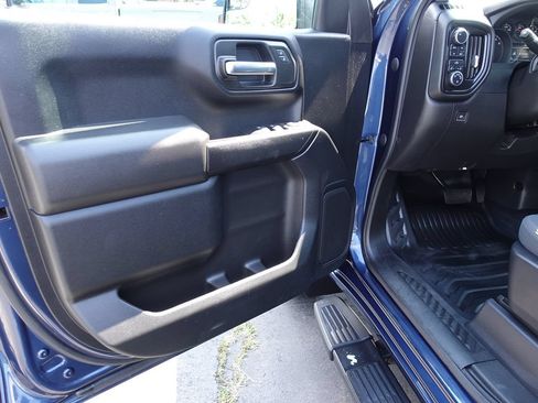 Used 2022 Chevrolet Silverado 1500 W/T w/ WT Value Package AWD/4WD image 15