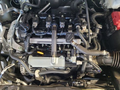 Used 2025 Nissan Versa S w/ Trunk Package image 30