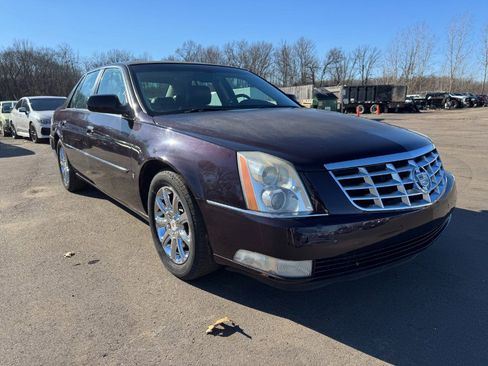 Used 2008 Cadillac DTS w/ Sun And Sound Package image 7
