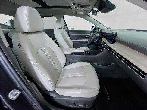 Used 2025 Hyundai Sonata Limited image 33