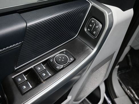 Used 2023 Ford F150 Limited image 11