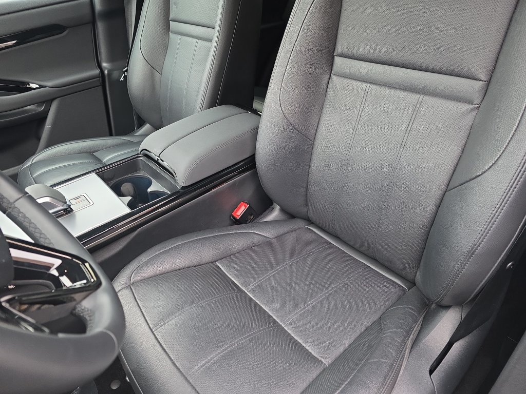Certified 2024 Land Rover Range Rover Evoque S AWD/4WD image 18