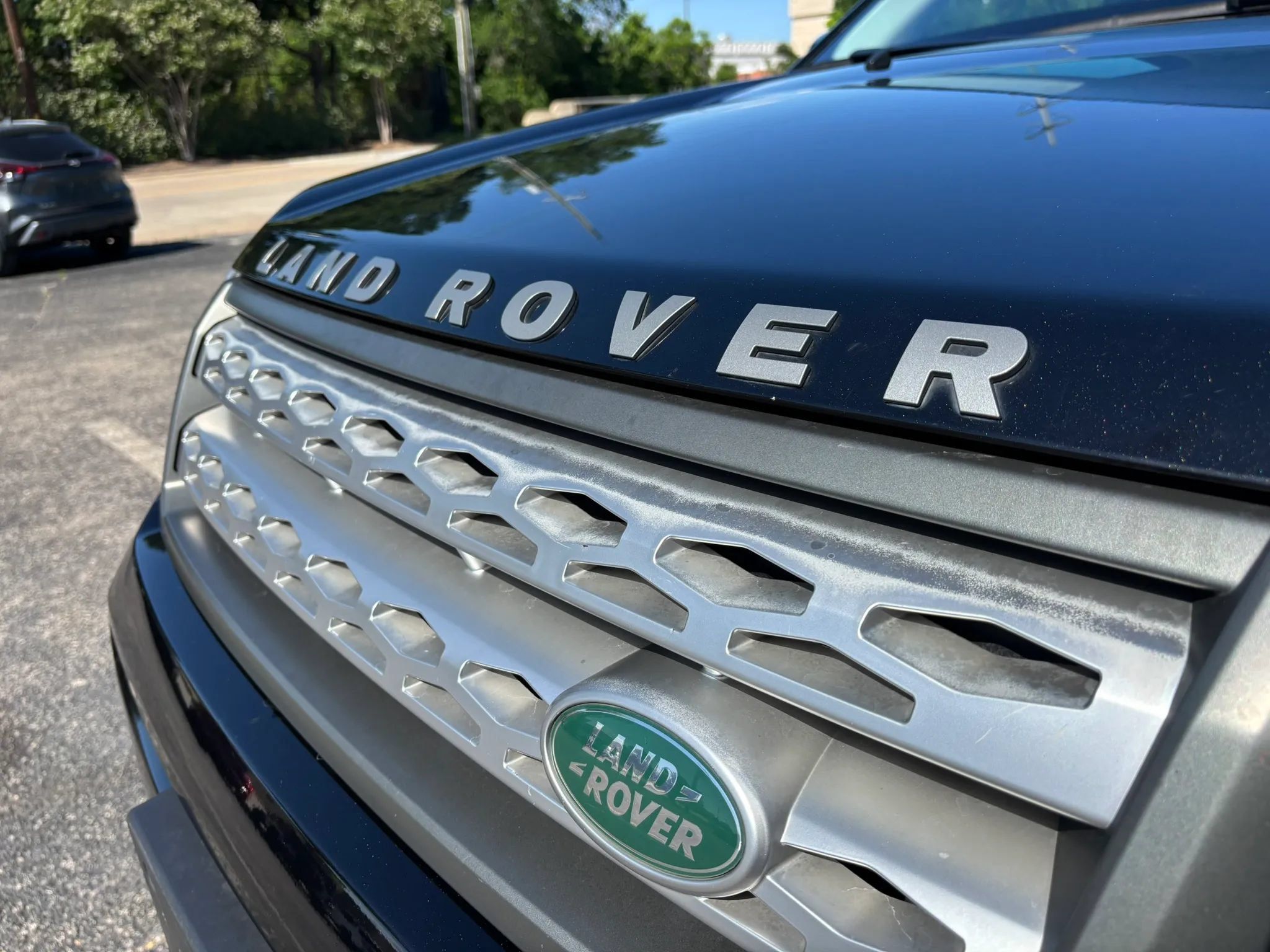 Used 2011 Land Rover LR2 HSE AWD/4WD image 13