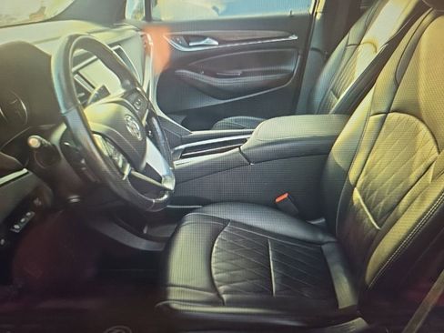 Used 2023 Buick Enclave Avenir w/ Avenir Technology Package image 5