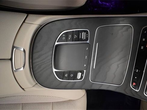 Used 2023 Mercedes-Benz E 350 4MATIC Sedan image 21