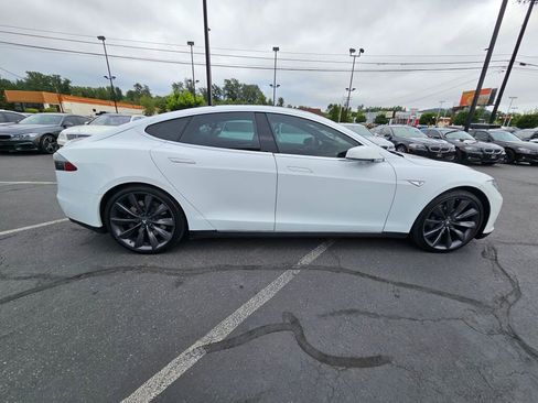 Used 2015 Tesla Model S 70D image 6
