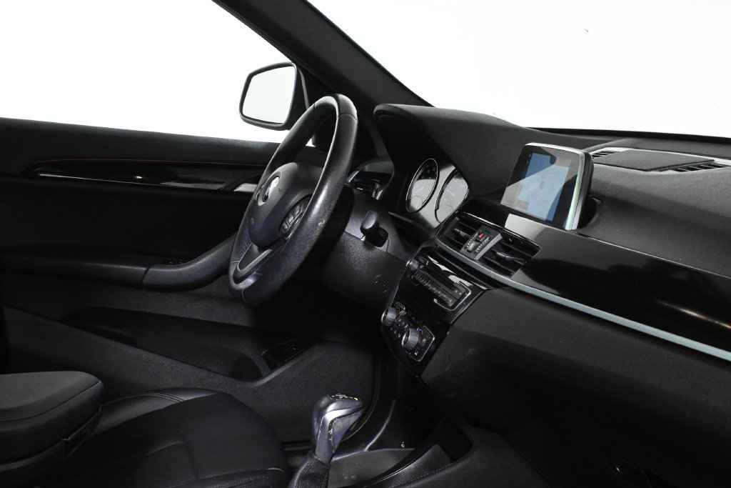 Used 2019 BMW X1 xDrive28i w/ Convenience Package AWD/4WD image 8
