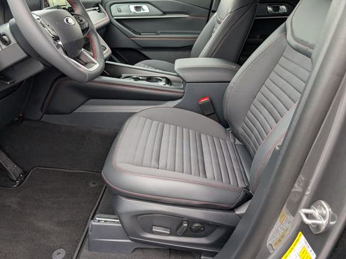 New 2026 Ford Explorer ST-Line image 9