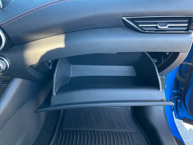 Certified 2025 Nissan Sentra SR FWD image 28