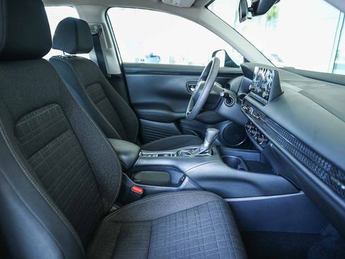 Used 2025 Honda HR-V LX image 21