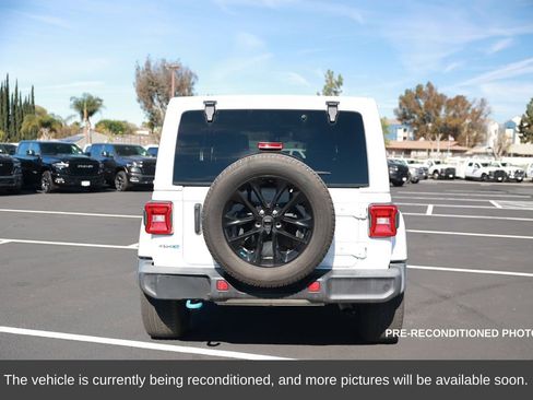 Used 2022 Jeep Wrangler Unlimited Sahara w/ Safety Group image 4