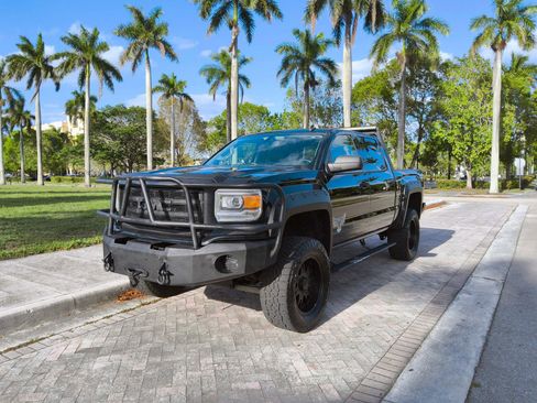 Used 2014 GMC Sierra 1500 SLT w/ SLT Preferred Package image 2