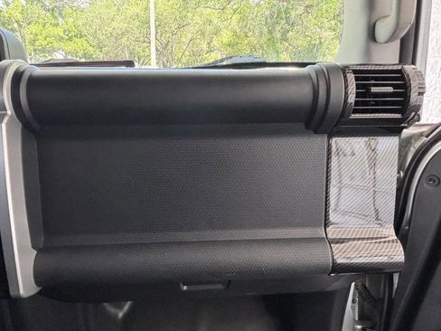 Used 2007 Toyota FJ Cruiser 4WD image 29