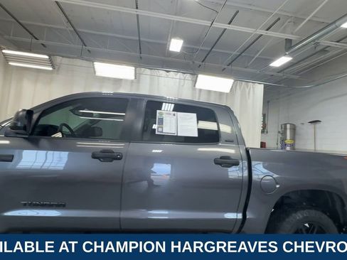 Used 2020 Toyota Tundra SR5 w/ SR5 Upgrade Package AWD/4WD image 6