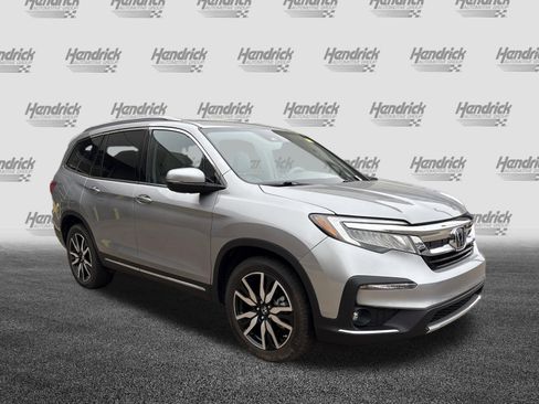 Used 2021 Honda Pilot Touring image 2
